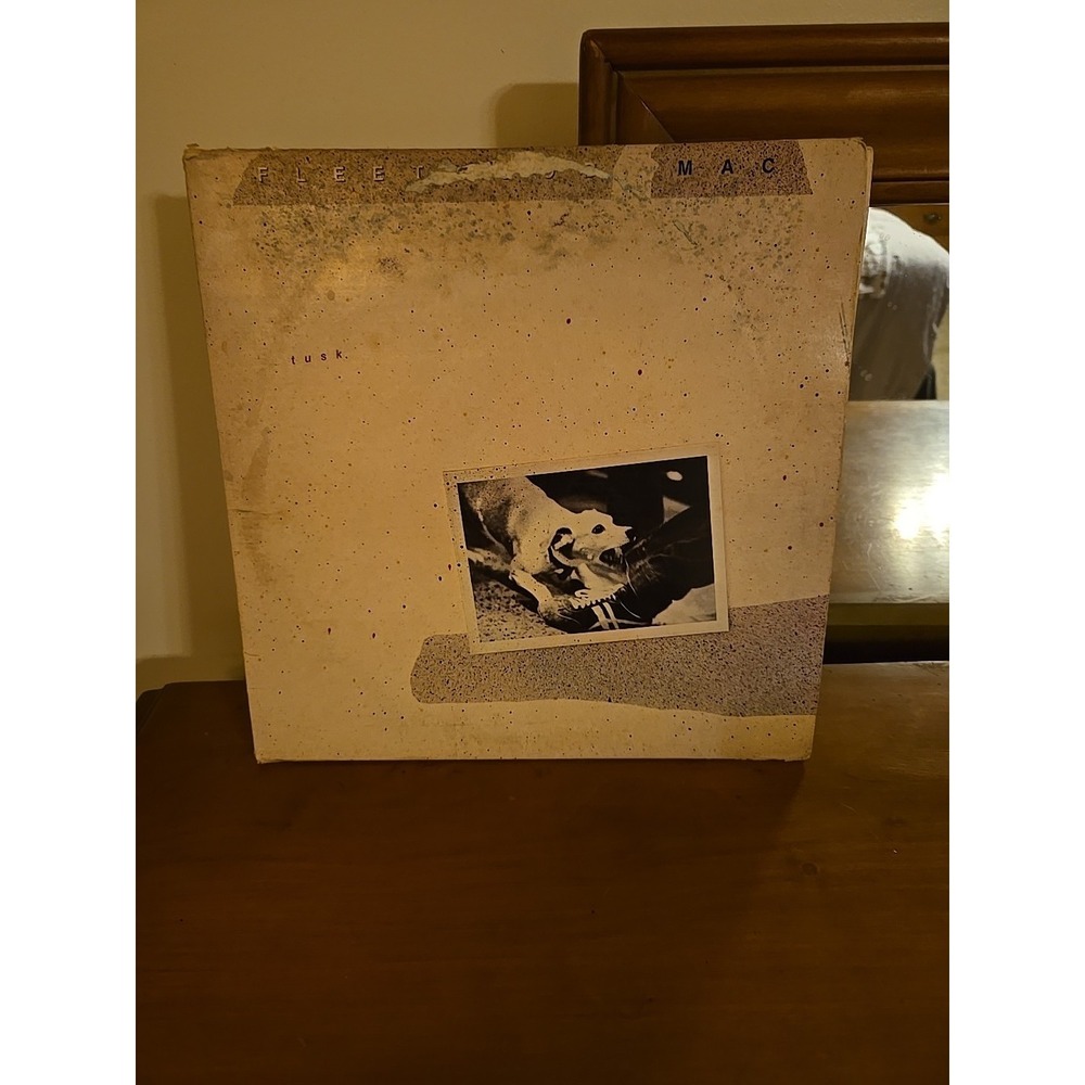 1979 double vinyl LP Tusk by Fleetwood Mac.
